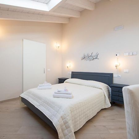 Villino Micol Camere A Due Passi Dal Mare Marina Di Carrara Exteriör bild