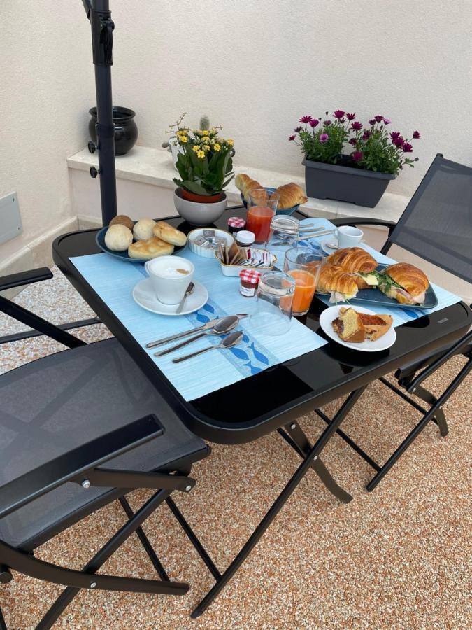 Villino Micol Camere A Due Passi Dal Mare Marina Di Carrara Exteriör bild