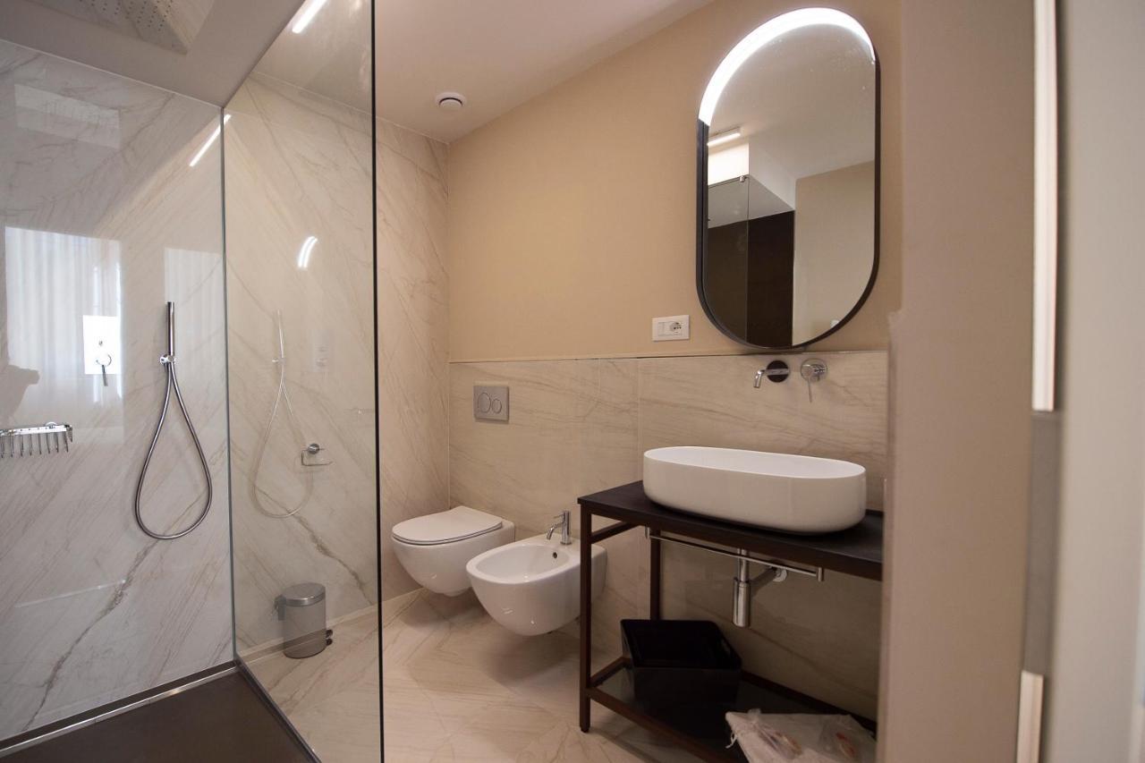 Villino Micol Camere A Due Passi Dal Mare Marina Di Carrara Exteriör bild