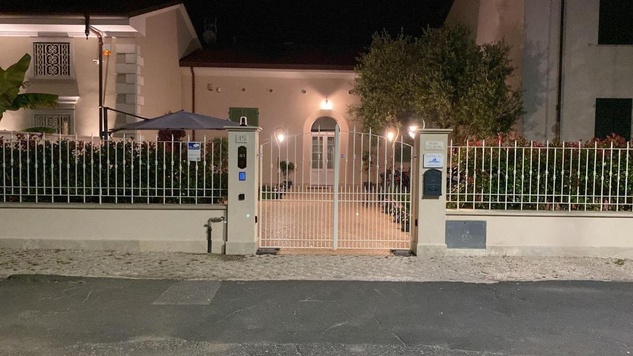 Villino Micol Camere A Due Passi Dal Mare Marina Di Carrara Exteriör bild
